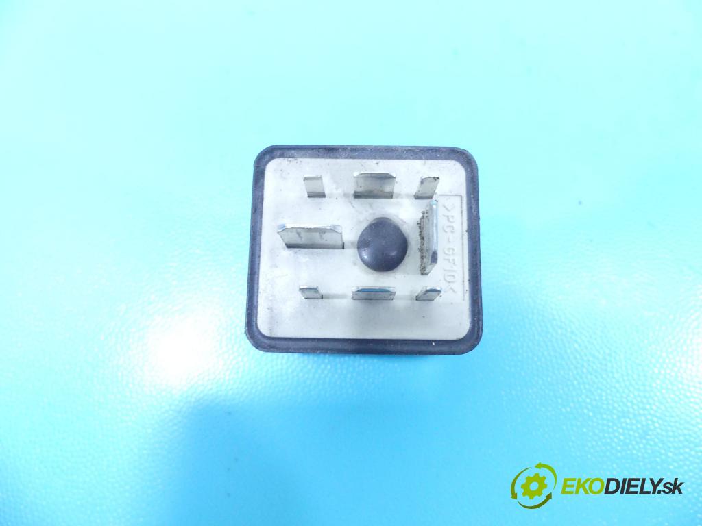 Renault Master II 1998-2007 2.8 td 114 HP manual 84 kW 2799 cm3 5- Relé: 7700300774 (Relé)