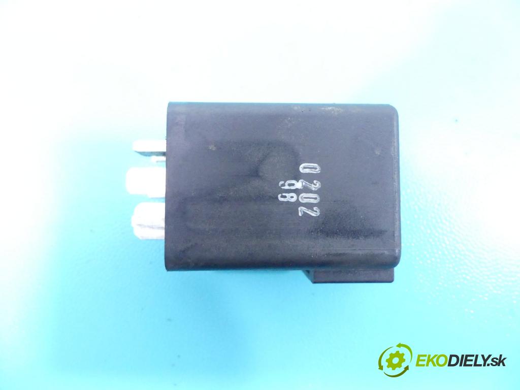 Renault Master II 1998-2007 2.8 td 114 HP manual 84 kW 2799 cm3 5- Relé: 7700300774 (Relé)