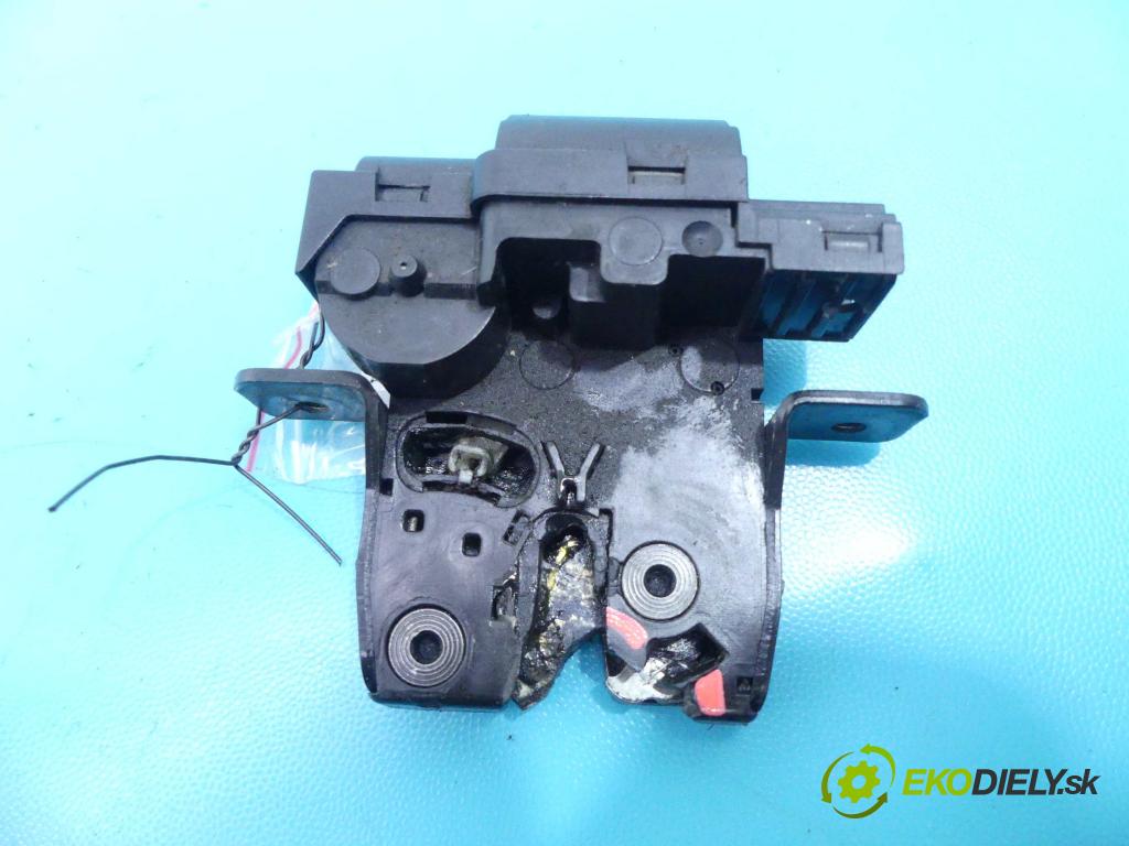 Nissan Micra K12 2003-2010 1.2 16v 65 hp manual 48 kW 1240 cm3 3- zámek kufrových dveří zadní 90502EY10A