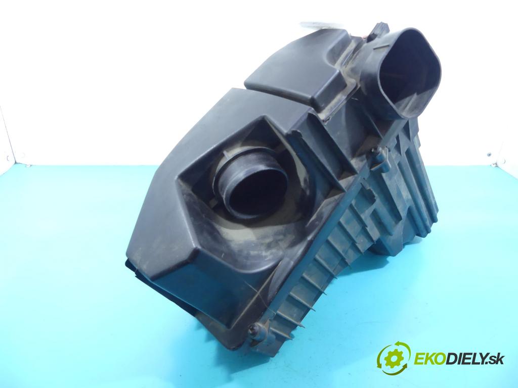 Peugeot 407 2.0 16v 140 hp manual 103 kW 1997 cm3 4- obal filtra vzduchu 9649757680 (Kryty filtrů)