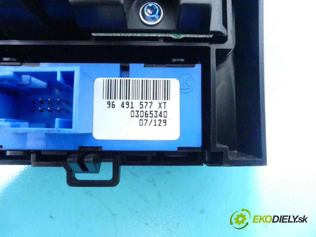 Peugeot 407 2.0 16v 140 HP manual 103 kW 1997 cm3 4- panel kúrenia 96491577XT