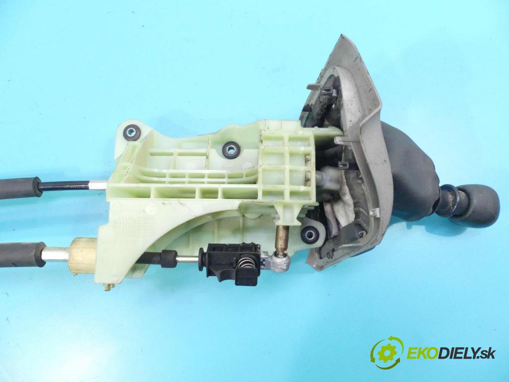 Fiat Ducato III 2006-2014 2.2 jtd 101 HP manual 74 kW 2198 cm3 5- Páka: Změny: stupeň,rýchlosť 553493040 (Rýchlostné páky / kulisy)