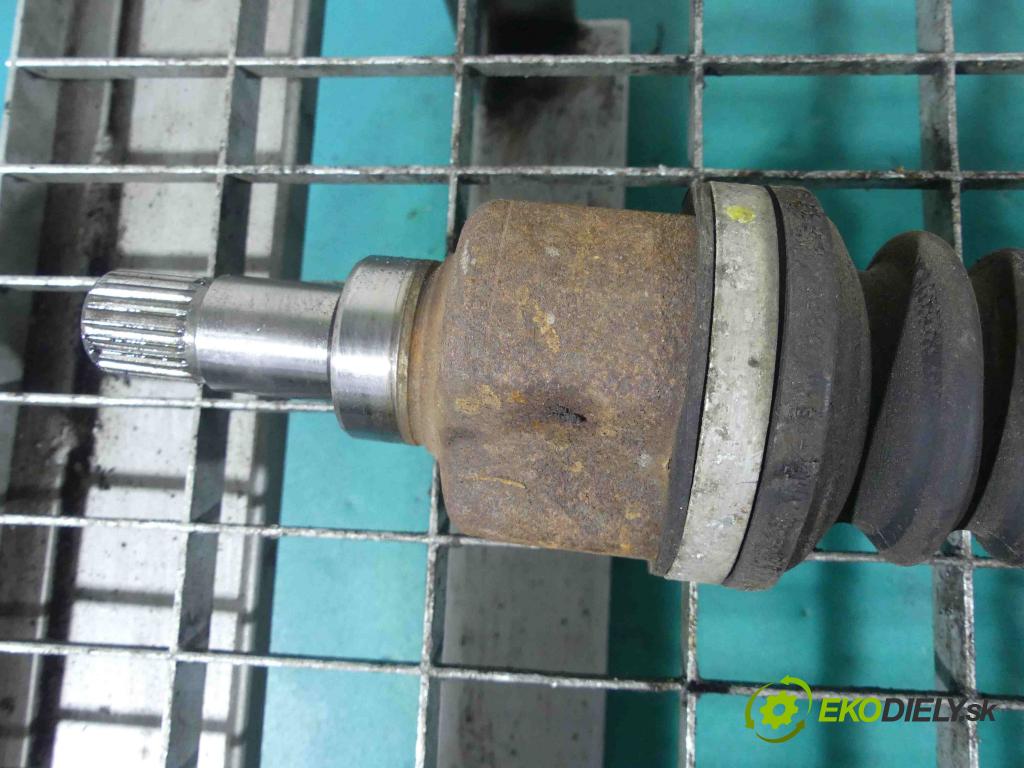 Citroen C4 I 2004-2011 1.6 16v 109 HP manual 80 kW 1587 cm3 3- poloos ľavé 9636786780 (Poloosy)