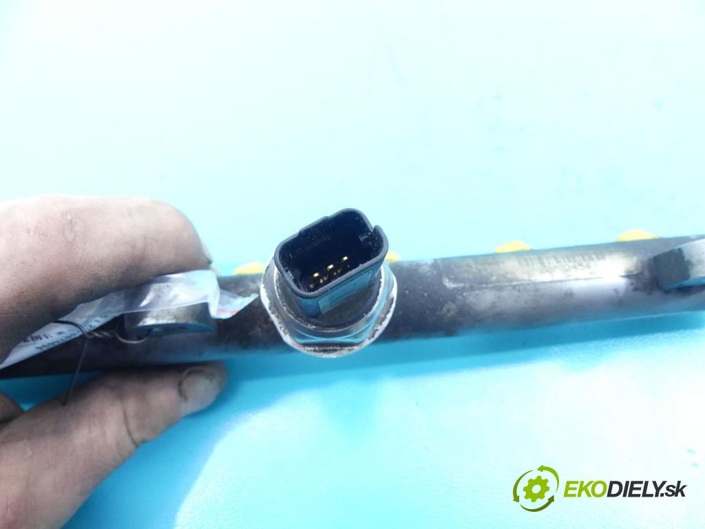 Citroen C5 I 2001-2008 2.0 hdi 136 HP manual 100 kW 1997 cm3 5- lišta vstrekovacia 9645689580 (Vstrekovacie lišty)