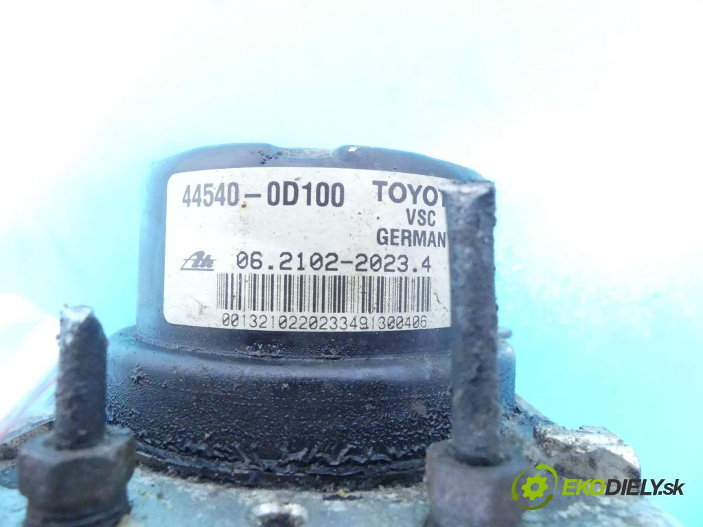 Toyota Yaris III 2011-2018 1.0 vvti 69KM manual 51 kW 998 cm3 5- čerpadlo abs 89541-0D170 (Pumpy ABS)