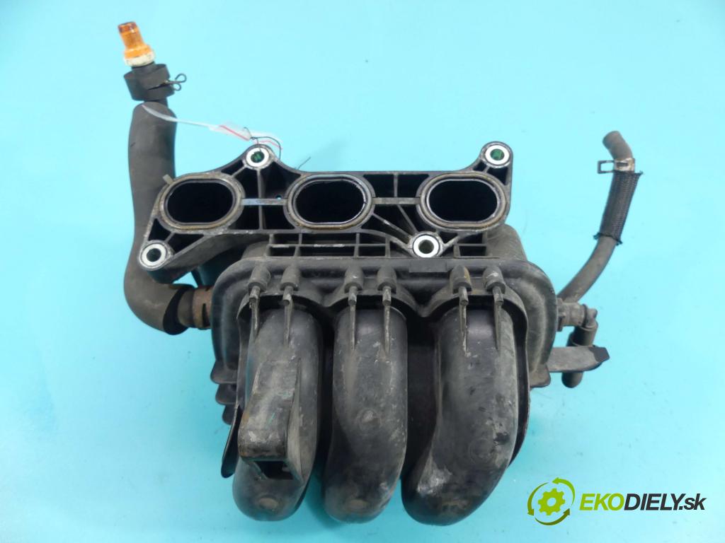 Toyota Yaris III 2011-2018 1.0 vvti 69KM manual 51 kW 998 cm3 5- zvod nasávací  (Sacie potrubia)