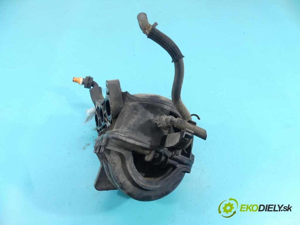 Toyota Yaris III 2011-2018 1.0 vvti 69KM manual 51 kW 998 cm3 5- zvod nasávací  (Sacie potrubia)