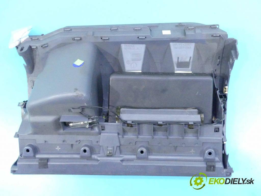 Seat Leon I 1999-2005 1.6 16v 105 HP manual 77 kW 1598 cm3 5- kastlík M26518-AL3