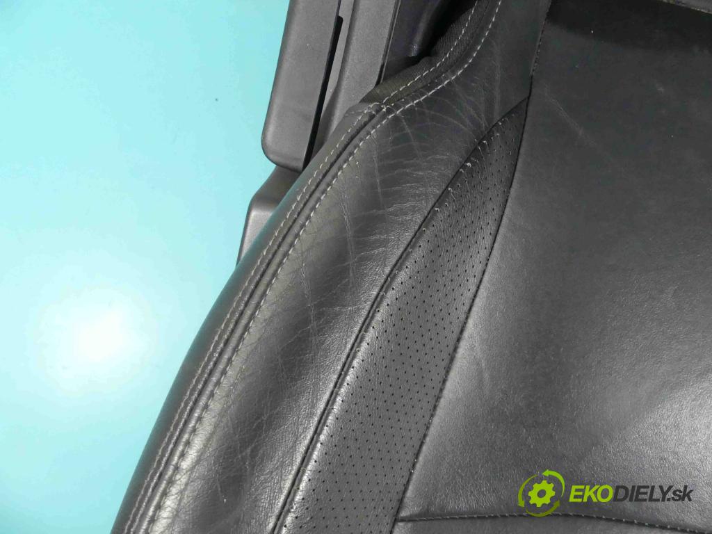 Mitsubishi Outlander II 2006-2013 2.0 DI-D 140 HP manual 103 kW 1968 cm3 5- Sedačka pravý  (Sedačky, sedadlá)