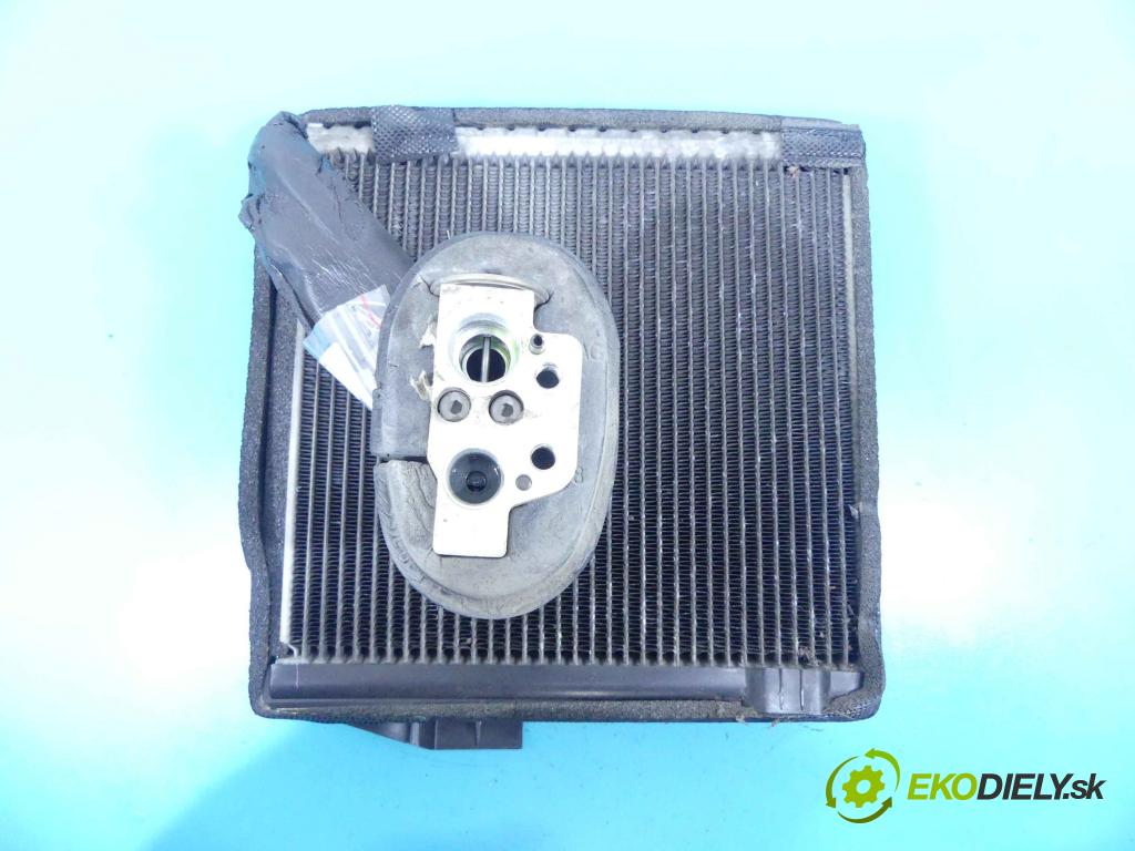 Vw Passat B7 2010-2014 2.0 tdi 140 HP manual 103 kW 1968 cm3 5- radiator  (Radiátory kúrenia)