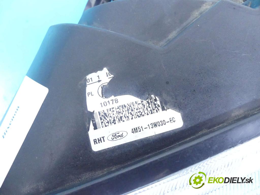 Ford Focus Mk2 2004-2011 1.6 16v 116 HP manual 85 kW 1596 cm3 5- Reflektor: pravý 4M51-13W030-EC (Pravé)