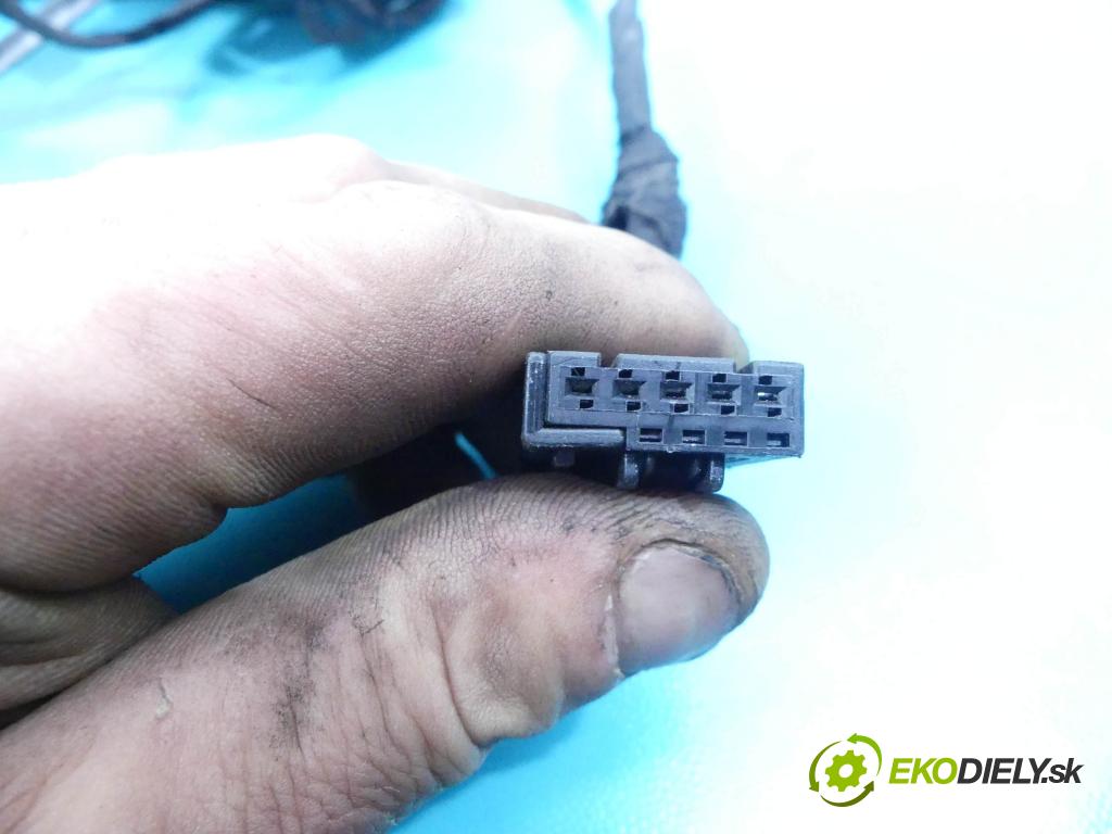 Porsche Cayenne I 2002-2010 4.8 V8 Turbo 500KM automatic 368 kW 4806 cm3 5- rukoväť predné ľavé mimo: 7L0837885F (Vonkajšie predné ľavé)