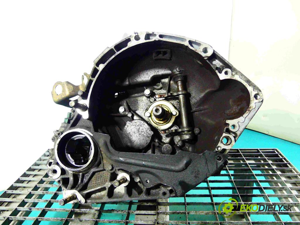 Lancia Lybra 1.6 16v 103 HP manual 76 kW 1596 cm3 4- prevodovka stupeň,rýchlosť manual