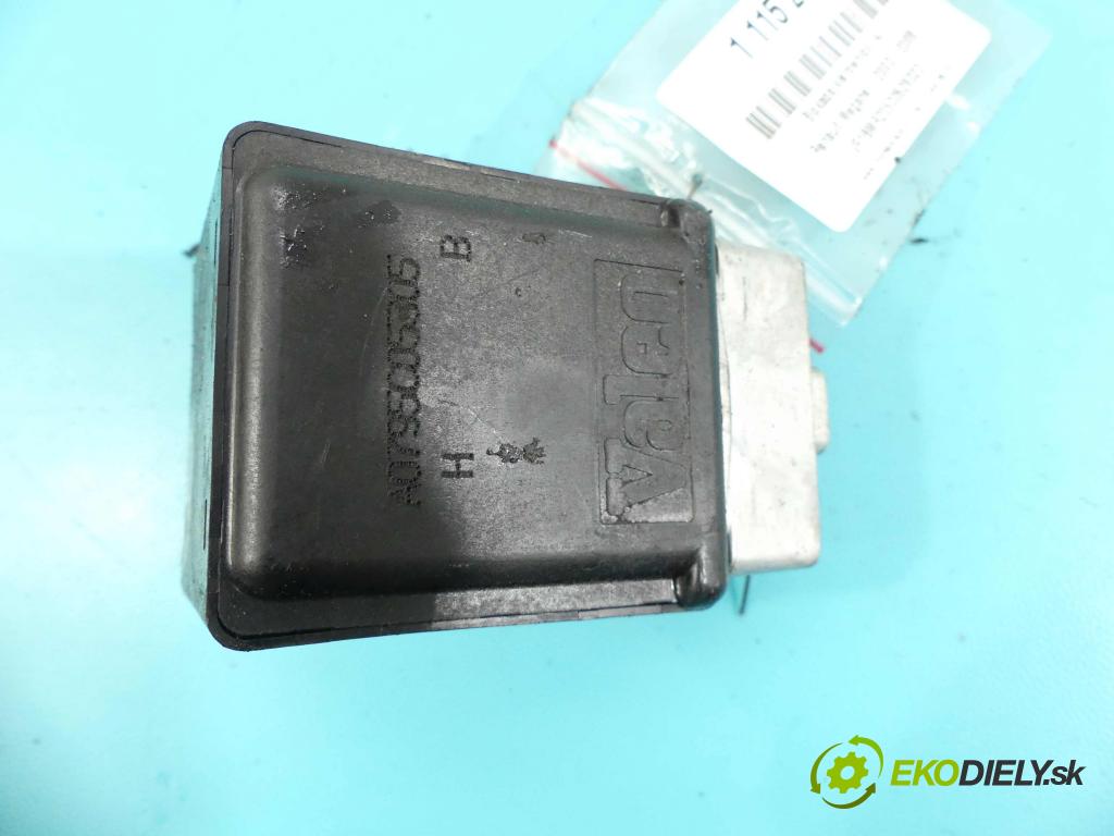 Renault Megane II 2003-2008 1.5 dci 101 HP manual 74 kW 1461 cm3 5- Blokáda: řízení: 8200033233 (Ostatné)