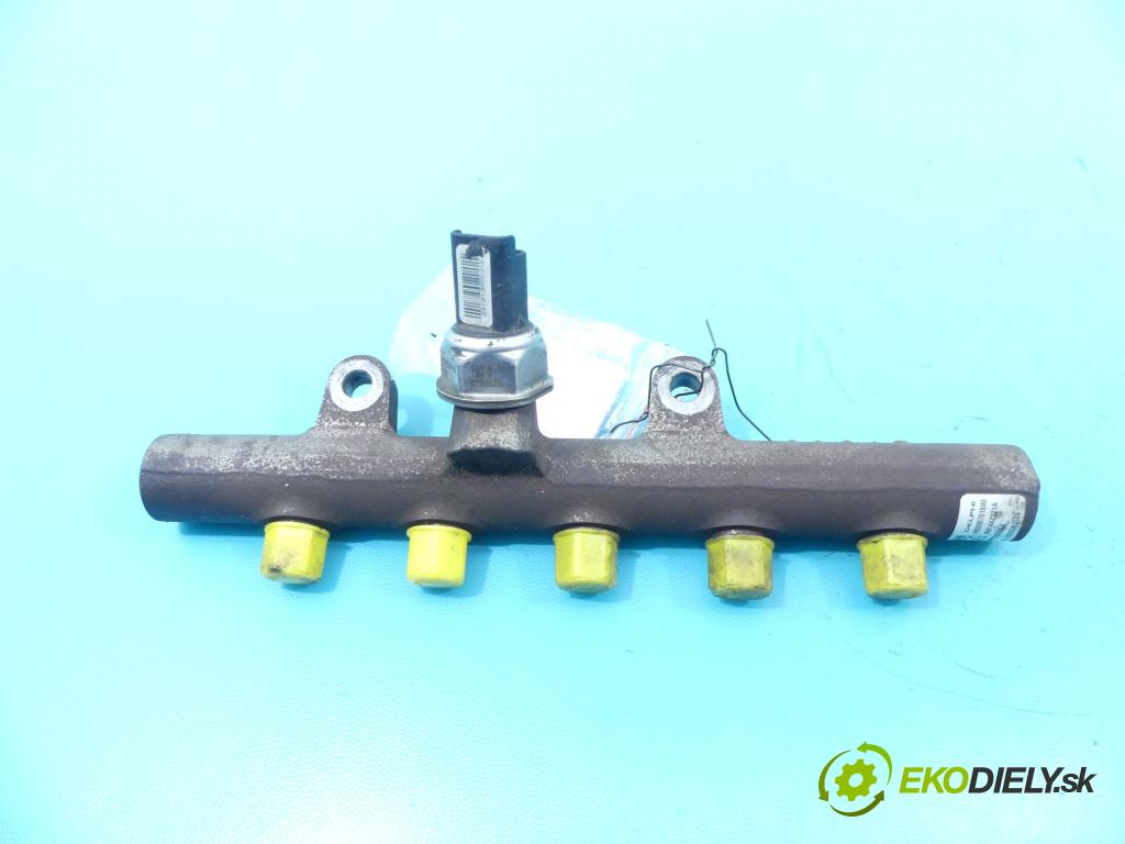 Dacia Logan I 2005-2014 1.5 dci 75 HP manual 55 kW 1461 cm3 5- lišta vstrekovacia 8200701690 (Vstrekovacie lišty)