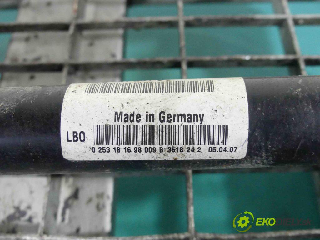 Porsche Cayenne I 2002-2010 4.8 V8 Turbo 500KM automatic 368 kW 4806 cm3 5- poloos ľavé 7L0501201C (Poloosy)