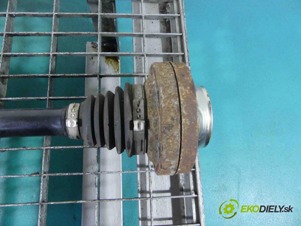 Porsche Cayenne I 2002-2010 4.8 V8 Turbo 500KM automatic 368 kW 4806 cm3 5- poloos ľavé 7L0501201C (Poloosy)