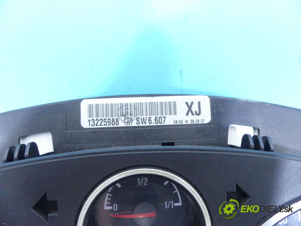 Opel Zafira B 2005-2014 1.9 cdti 120 HP manual 88 kW 1910 cm3 5- prístrojovka/ budíky 13225988 (Prístrojové dosky, displeje)