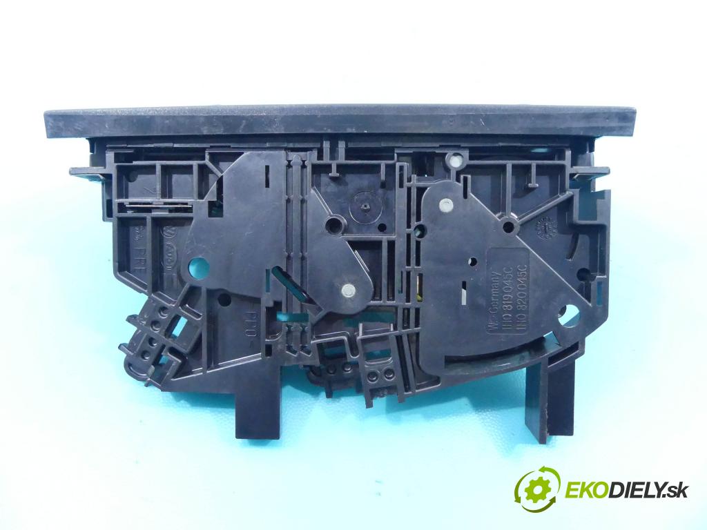 Vw Golf III 1991-1998 1.6 75 HP manual 55 kW 1598 cm3 3- panel kúrenia 1H0819045C