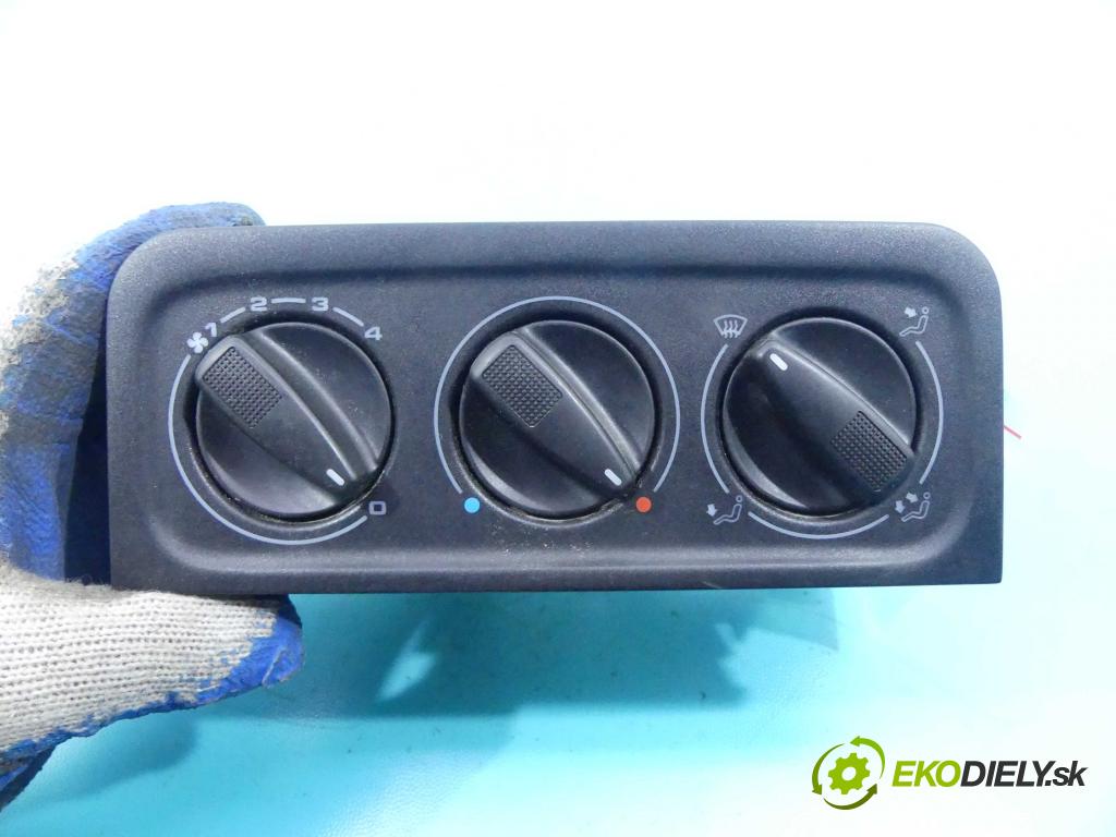 Vw Golf III 1991-1998 1.6 75 HP manual 55 kW 1598 cm3 3- panel kúrenia 1H0819045C