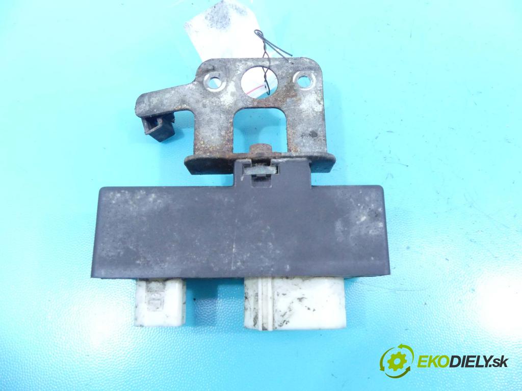 Skoda Fabia II 2007-2014 1.6 tdi 90 HP manual 66 kW 1599 cm3 5- Relé: 1J0919506M (Relé)