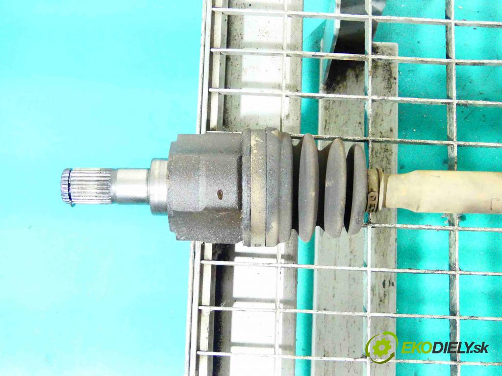 Hyundai I30 I 2007-2012 1.6 16v 126 HP manual 92,7 kW 1591 cm3 5- poloos pravé  (Poloosy)