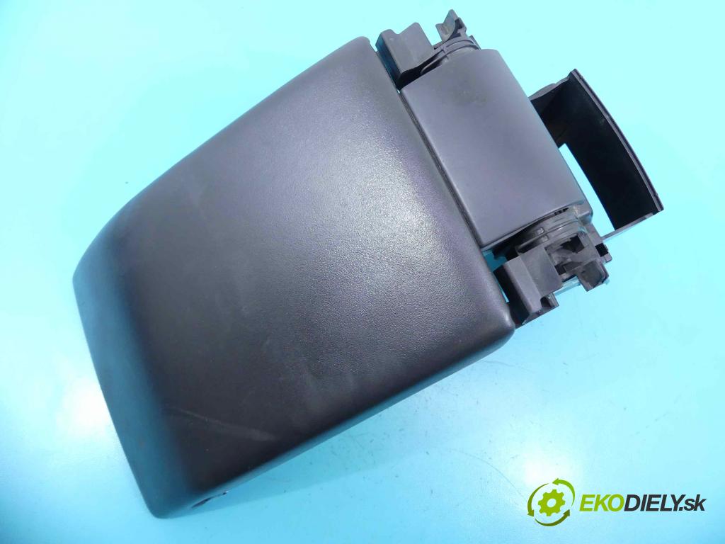 Volvo V70 III 2007-2016 2.4 D5 185 HP automatic 136 kW 2400 cm3 5- operadlo 30715140 (Lakťové opierky)