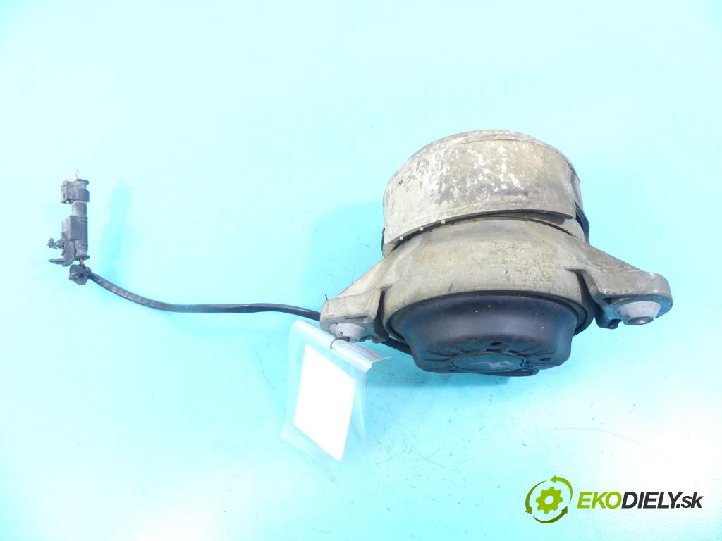 Mercedes GLK X204 2008-2015 2,2.0 cdi 170 HP automatic 125 kW 2143 cm3 5- airbag motora A2042403617 (Držiaky motora)