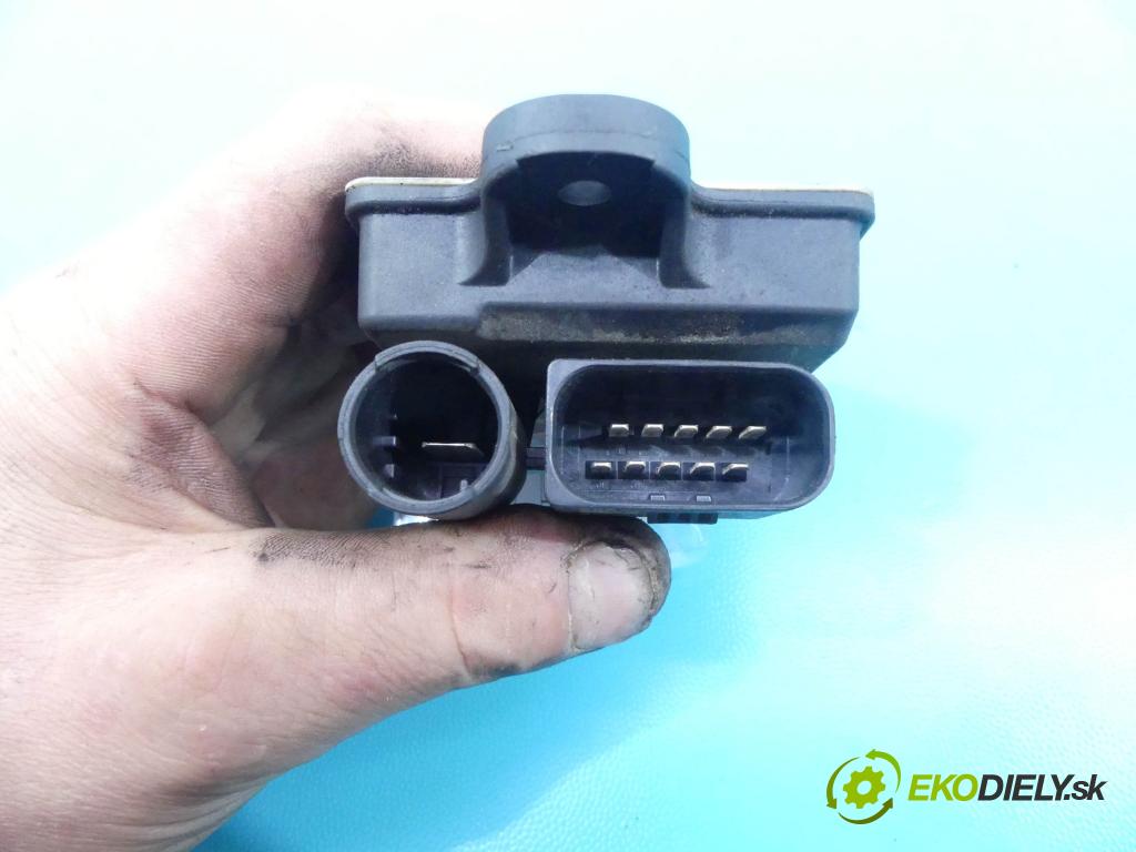 Mercedes GLK X204 2008-2015 2,2.0 cdi 170 HP automatic 125 kW 2143 cm3 5- Relé: 0522120204 (Relé)