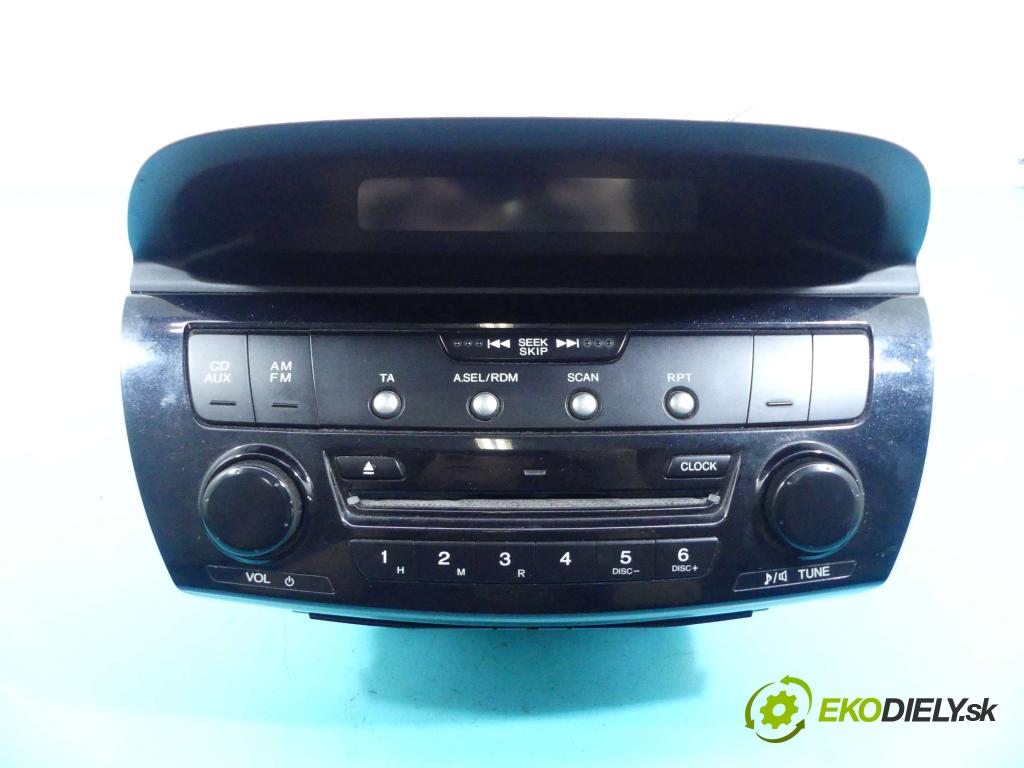 Honda Fr-v 1.7 16v 125 HP manual 92 kW 1668 cm3 5- Radio továreň: 39100-SJD-G01