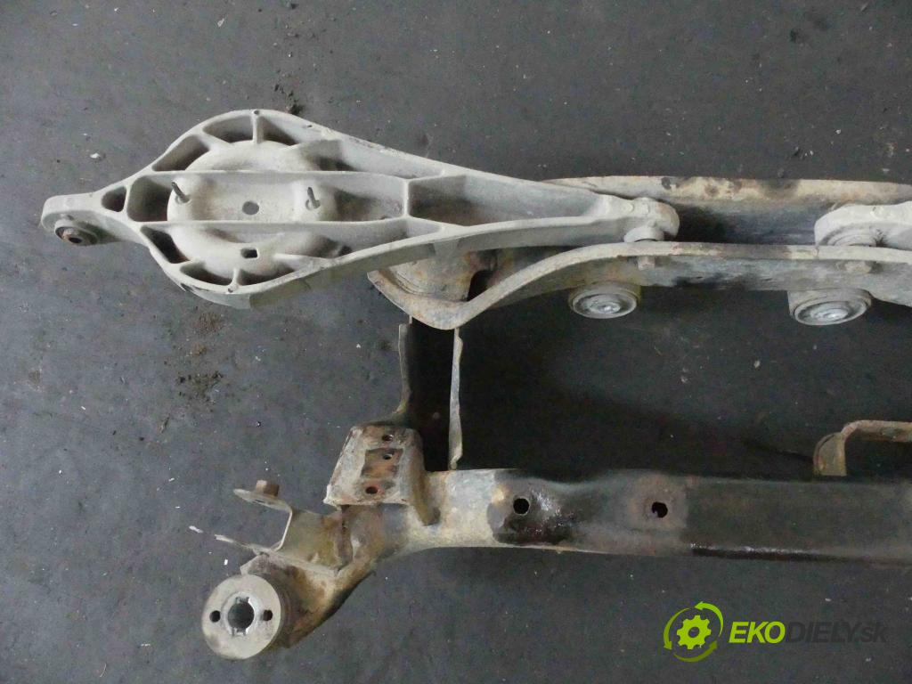 Volvo V70 III 2007-2016 2.4 D5 185 hp automatic 136 kW 2400 cm3 5- zadní výztuha