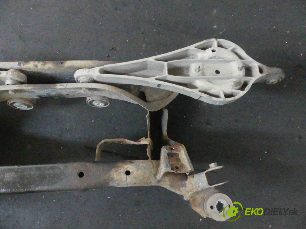 Volvo V70 III 2007-2016 2.4 D5 185 hp automatic 136 kW 2400 cm3 5- zadní výztuha