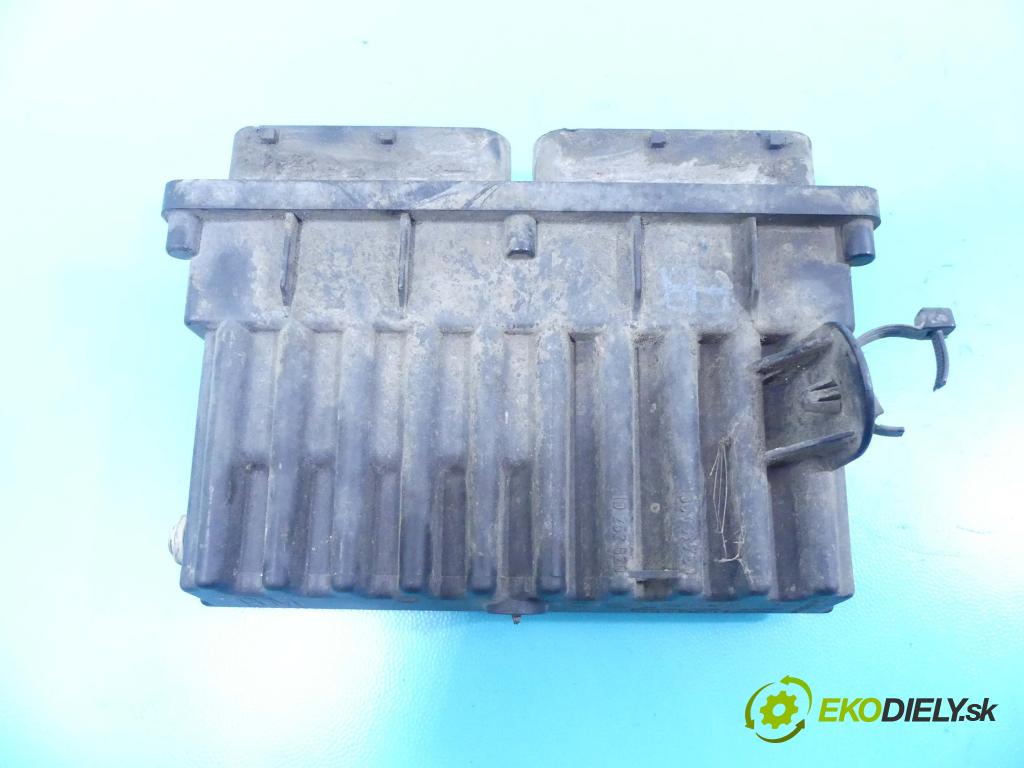 Opel Astra II 1998-2009 1.6 16v 101 HP manual 74 kW 1598 cm3 5- Relé: 09131730 (Relé)