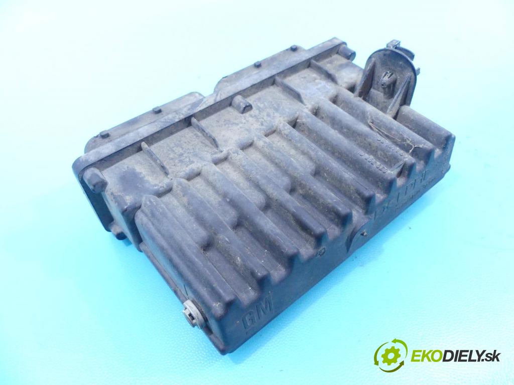 Opel Astra II 1998-2009 1.6 16v 101 HP manual 74 kW 1598 cm3 5- Relé: 09131730 (Relé)