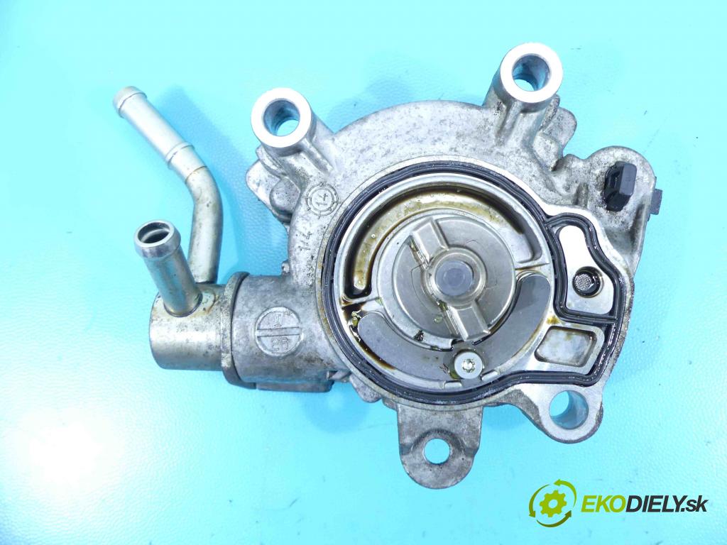 Mazda 3 III BM 2013-2018 2.0 16v 120 HP manual 88 kW 1998 cm3 4- čerpadlo rotačný P54G-18G00