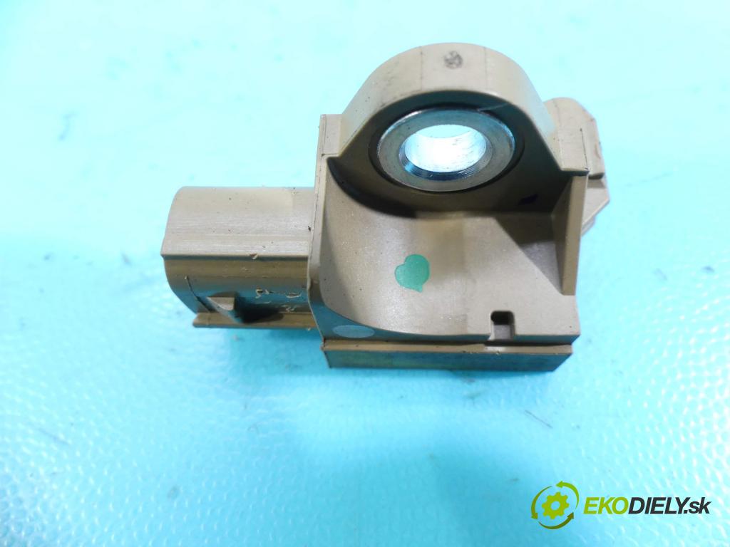 Mazda 3 III BM 2013-2018 2.0 16v 120 HP manual 88 kW 1998 cm3 4- snímač šokovat: K0273123015 (Snímače nárazu)