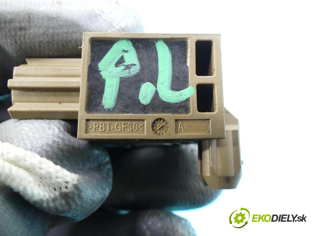 Mazda 3 III BM 2013-2018 2.0 16v 120 HP manual 88 kW 1998 cm3 4- snímač šokovat: KD45-57KC0A (Snímače nárazu)