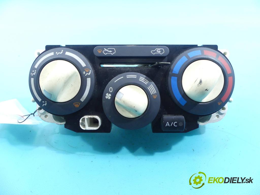 Nissan Micra K12 2003-2010 1.2 16v 65 HP manual 48 kW 1240 cm3 3- panel kúrenia F667193V
