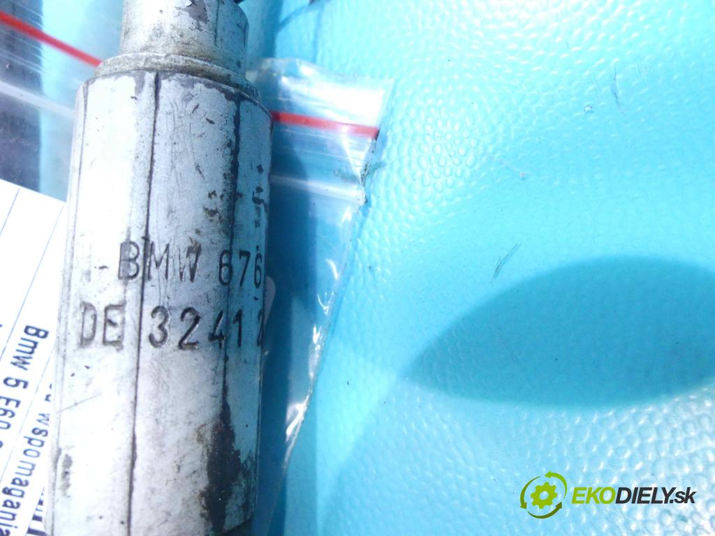 Bmw 5 E60 2003-2010 3.0d 218 HP automatic 160 kW 2993 cm3 4- rúrka posilovač 6761500