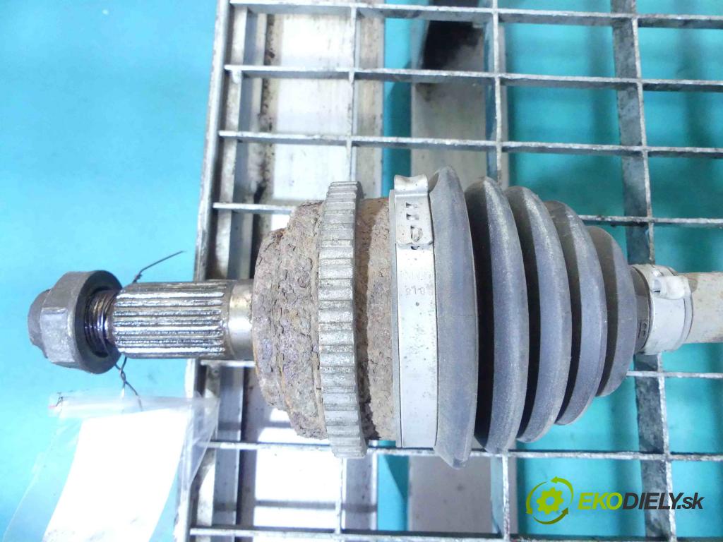 Honda Civic VII 2000-2006 1.4 16v 90 HP manual 66 kW 1396 cm3 5- poloos ľavé  (Poloosy)