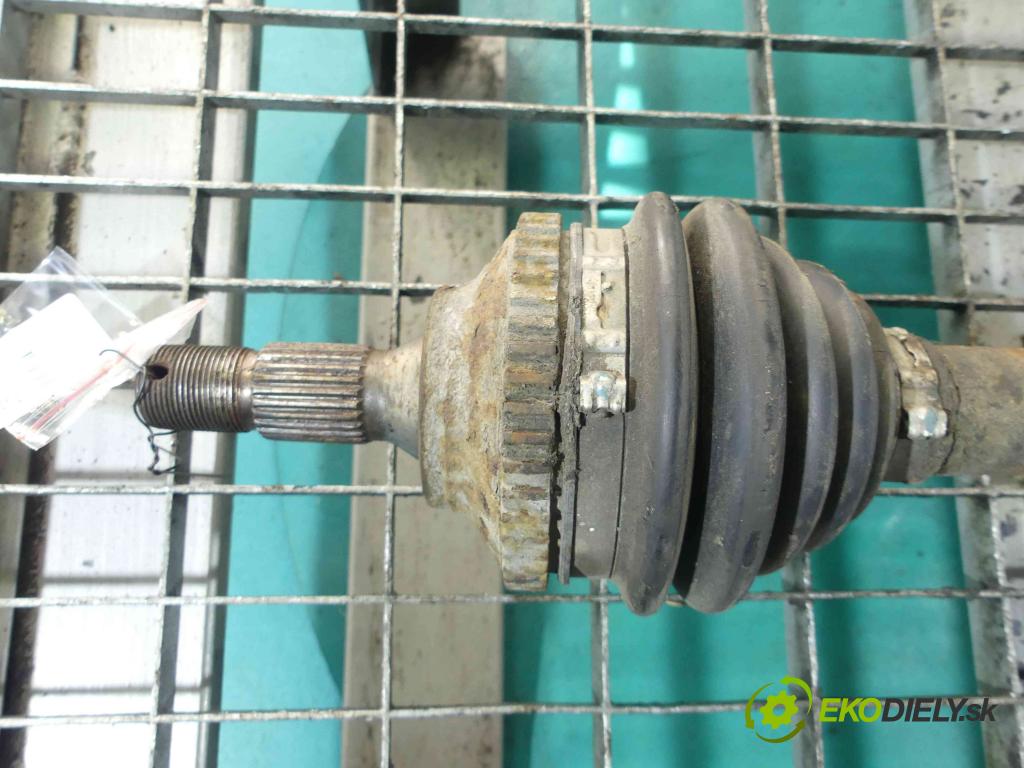 Peugeot 406 2.0 16v 135 HP manual 99 kW 1997 cm3 5- poloos ľavé  (Poloosy)