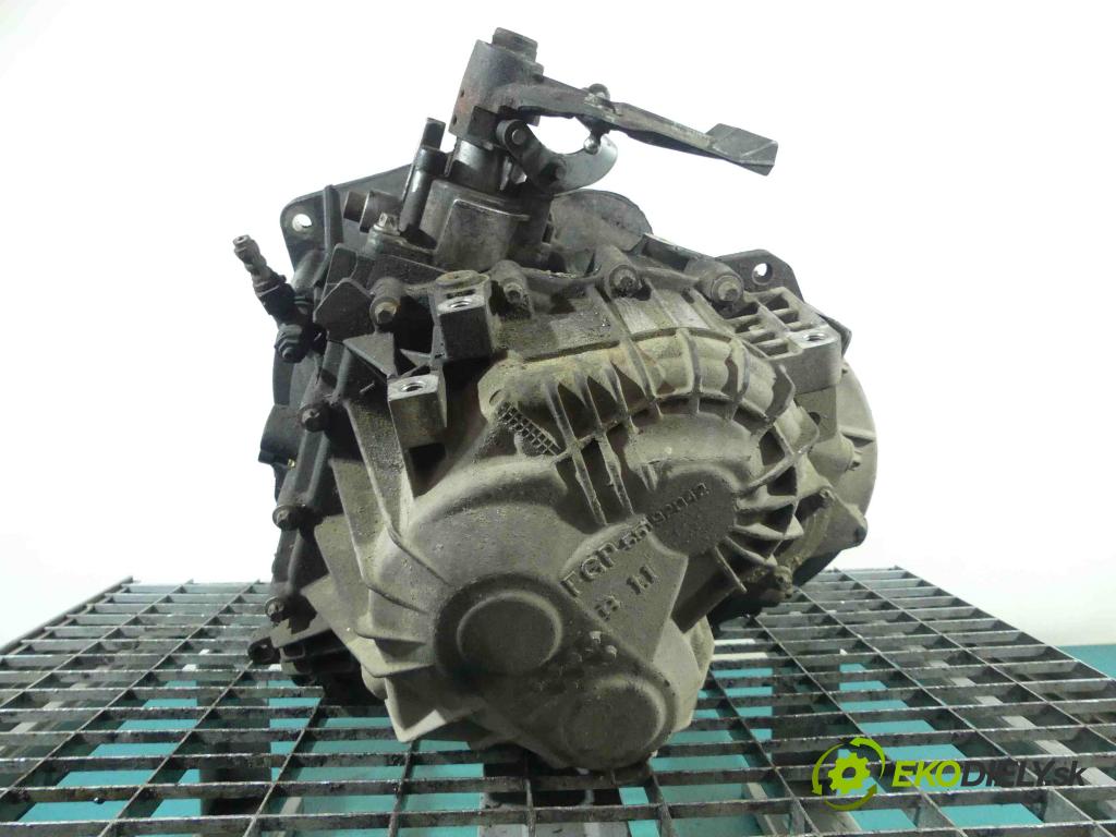 Fiat Punto Grande 1,3.0 jtd 90 HP manual 66 kW 1248 cm3 3- prevodovka stupeň,rýchlosť manual