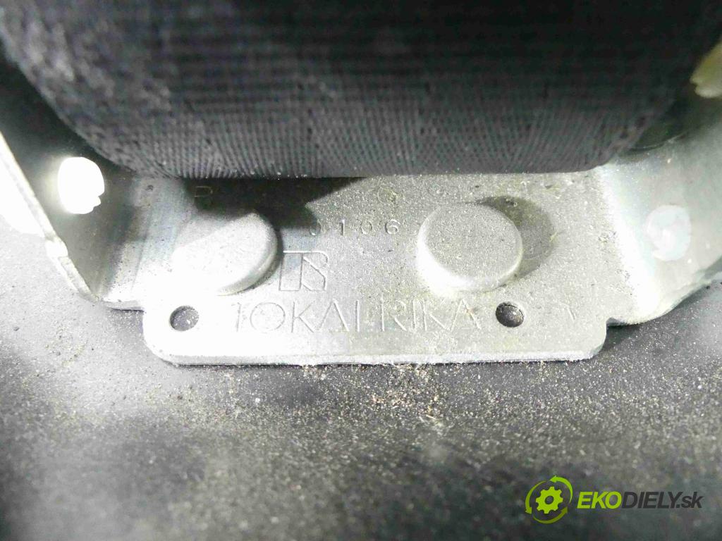 Toyota Rav4 III 2005-2012 3.5 V6 272 HP automatic 200 kW 3478 cm3 5- pas bezpečnostný
