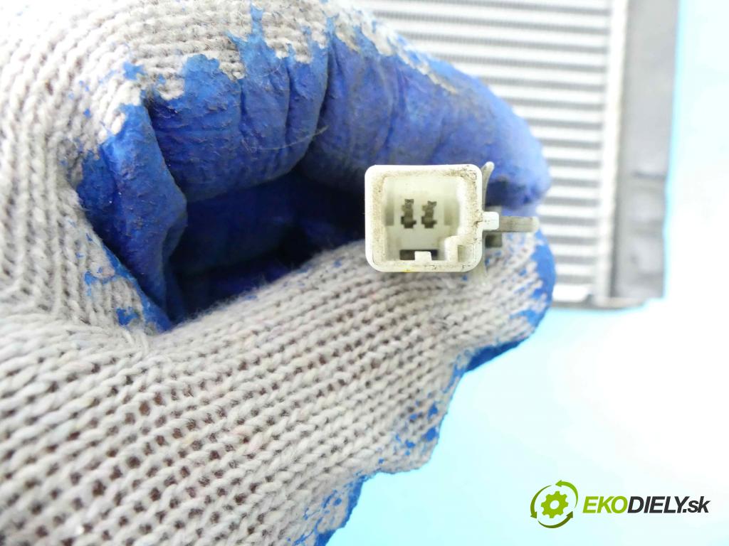 Toyota Rav4 III 2005-2012 3.5 V6 272 HP automatic 200 kW 3478 cm3 5- radiator  (Radiátory kúrenia)