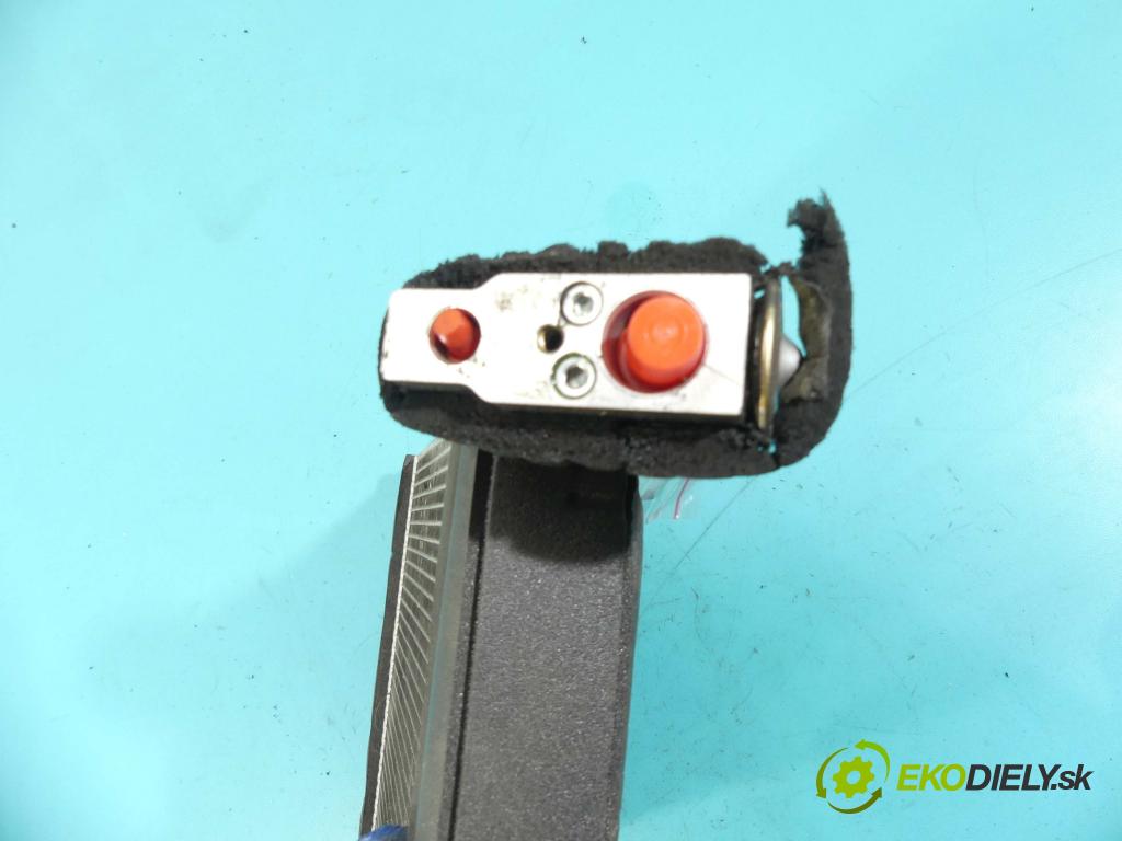 Toyota Rav4 III 2005-2012 3.5 V6 272 HP automatic 200 kW 3478 cm3 5- radiator  (Radiátory kúrenia)