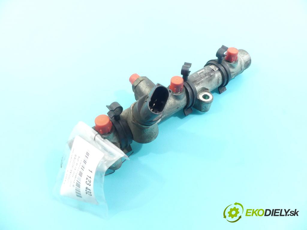 Audi A6 C6 2004-2011 2.7 tdi 163 HP automatic 120 kW 2698 cm3 5- lišta vstrekovacia F00R001853 (Vstrekovacie lišty)