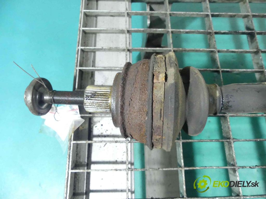 Audi A6 C6 2004-2011 2.7 tdi 163 HP automatic 120 kW 2698 cm3 5- poloos ľavé 4F0501203B (Poloosy)