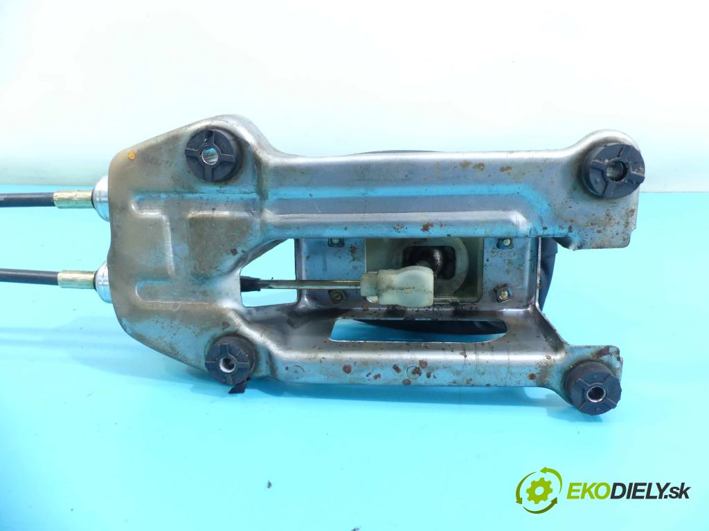 Hyundai Santa Fe 2000-2006 2.0 crdi 113 HP manual 83 kW 1991 cm3 5- Páka: Změny: stupeň,rýchlosť  (Rýchlostné páky / kulisy)