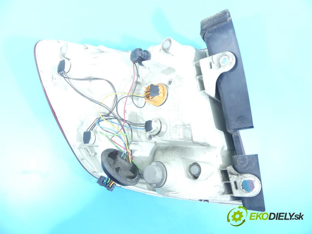 Skoda Superb II 2008-2015 2.0 tdi 170 hp automatic 125 kW 1968 cm3 5- světlo zadní pravé 3T9945096R (Klika dveří ostatní)