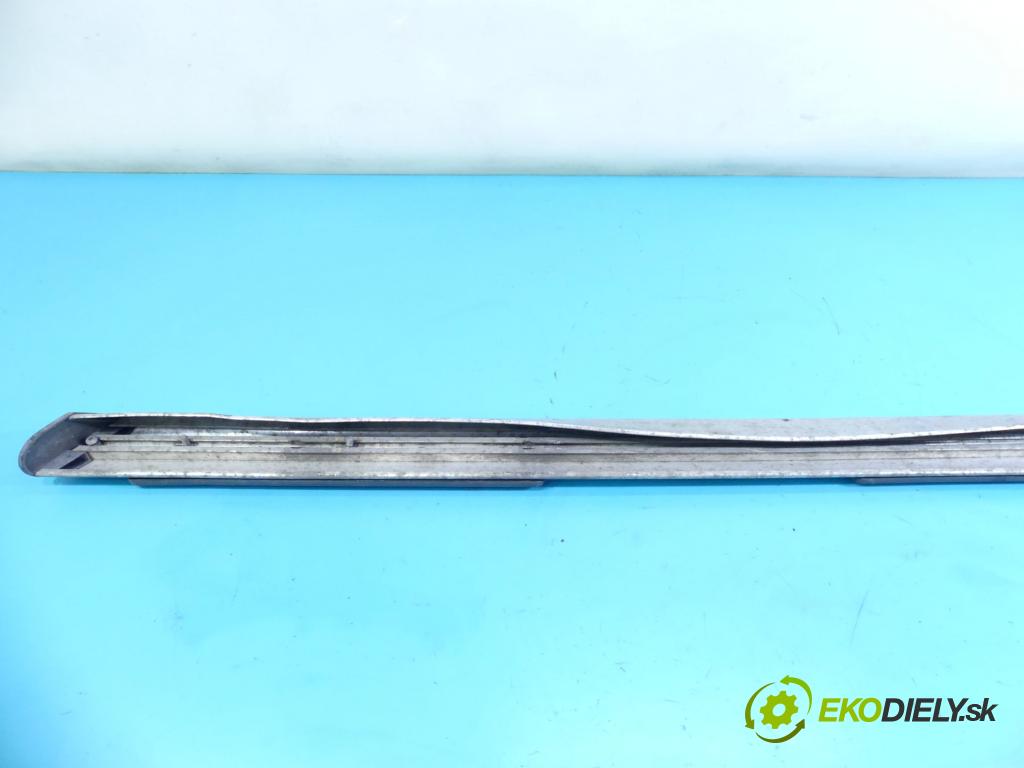 Toyota Rav4 III 2005-2012 3.5 V6 272 hp automatic 200 kW 3478 cm3 5- práh pravý  (Ostatní)